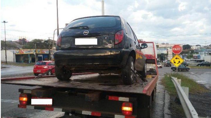 Bêbado é detido dirigindo em zigue-zague na Avenida Fernando Machado em Chapecó