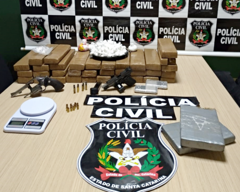 Foragido de Chapecó é preso em Herval d´Oeste com drogas e armas