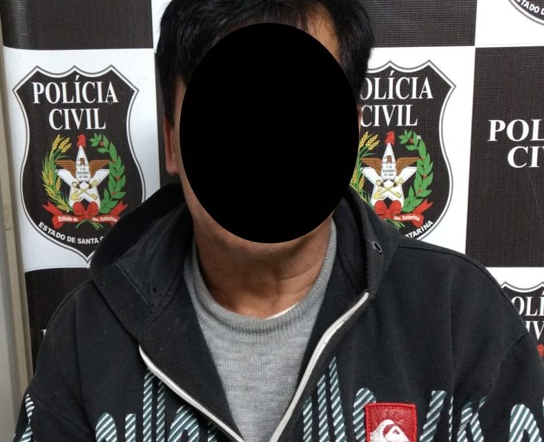 Polícia Civil cumpre mandado de prisão de investigado por estupro de vulnerável em Chapecó