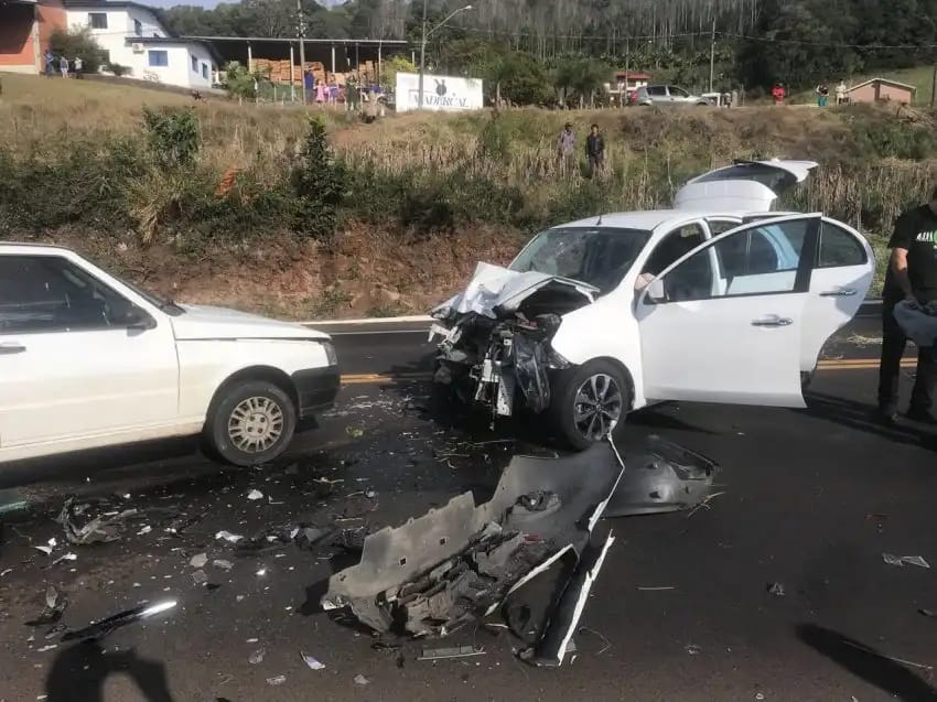 Grave acidente de trânsito é registrado na BR-282 em Cordilheira Alta