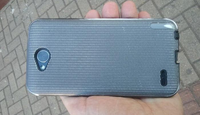 PM prende mulher em Chapecó por usar celular furtado
