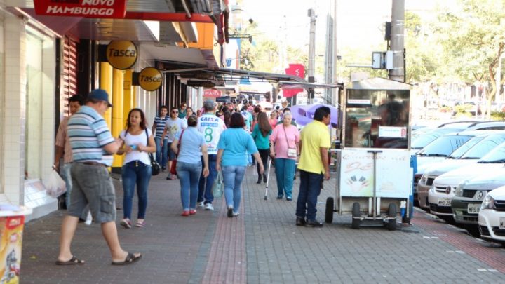 Comércio pode funcionar nas vésperas de natal e de ano novo