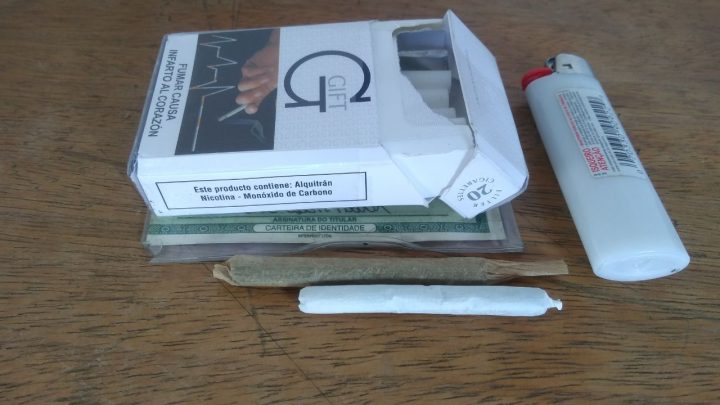 Torcedores do Corinthians são pegos tentando entrar com maconha na Arena Condá