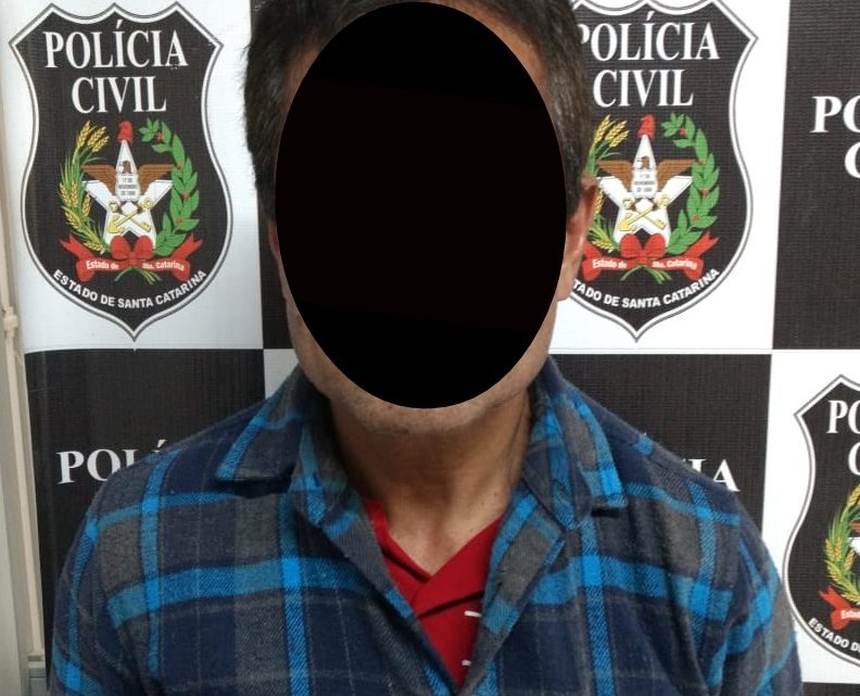 Polícia Civil cumpre mandado de prisão de investigado por estupro de vulnerável em Chapecó