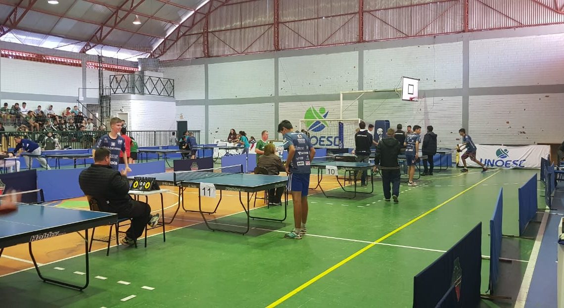 Chapecó lidera Liga Oeste de Tênis de Mesa