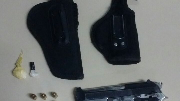 Tático da PM prende homem com pistola e cocaína em Chapecó