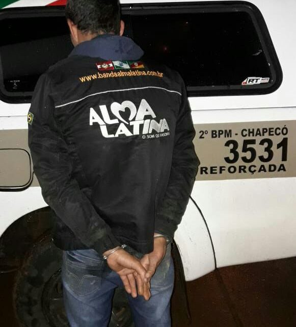Homem com mandado de prisão em aberto no PR é preso em Chapecó