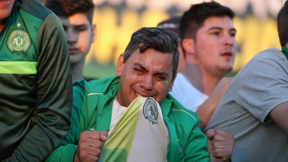 Com quebra de tabu e virada heroica, Chape vence o Corinthians