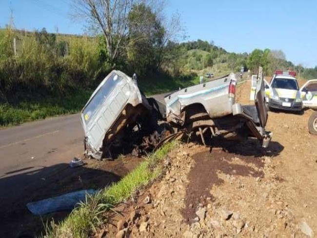 Homem mata namorada a tesouradas e morre em acidente