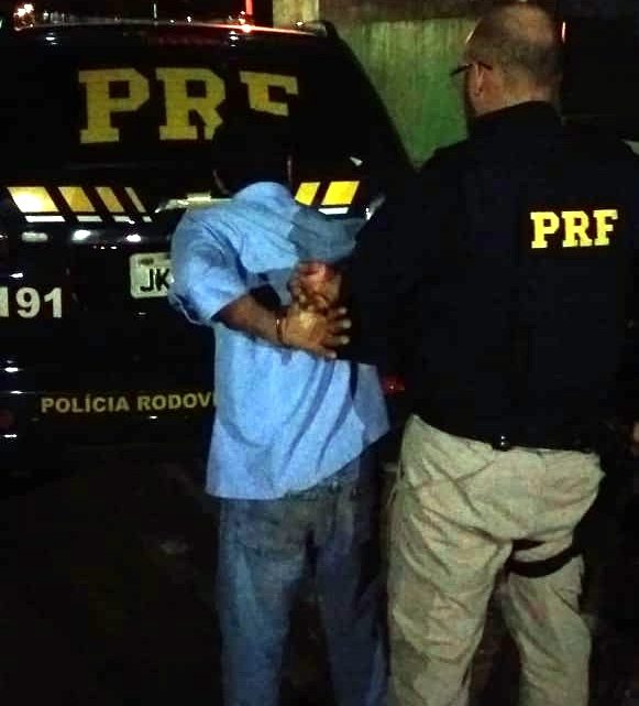 Homem procurado por estupro é preso conduzindo embriagado na BR 163 em São Miguel do Oeste