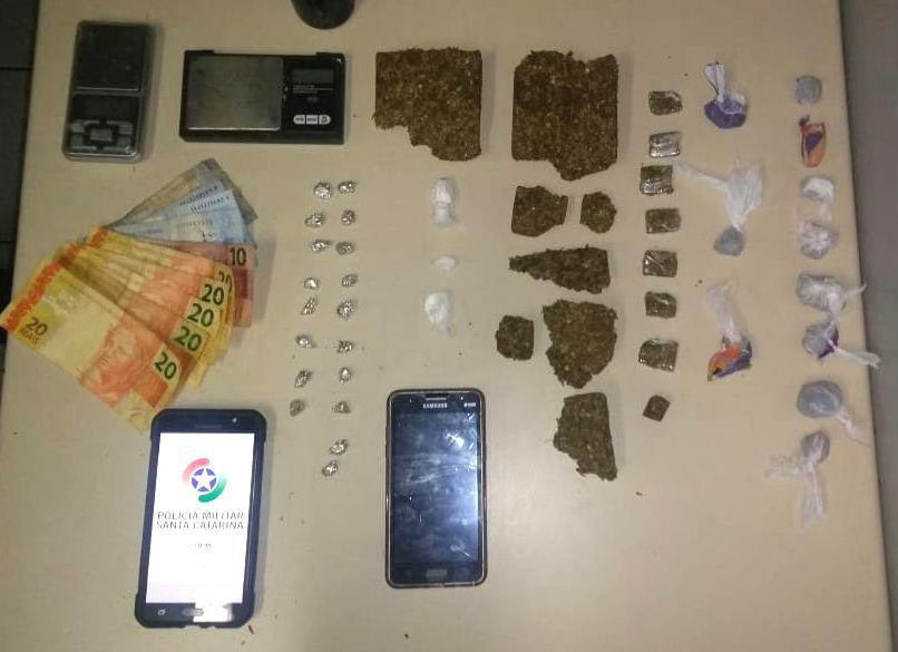 Adolescente é preso com crack, cocaína e maconha no São Pedro