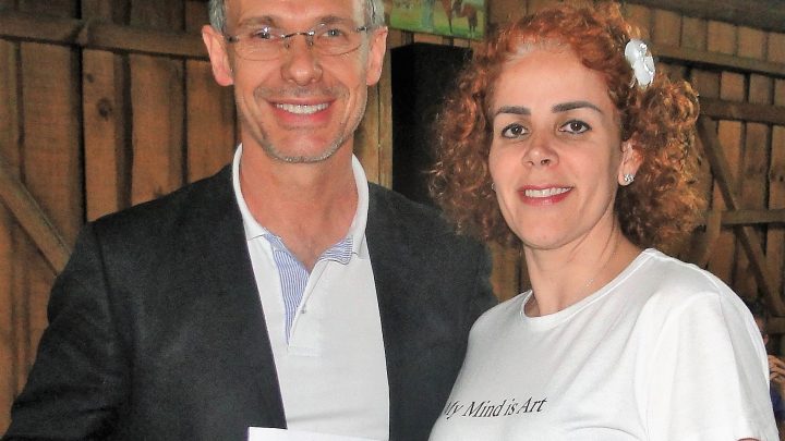 Pela primeira vez Sindipostos elege uma mulher para presidente