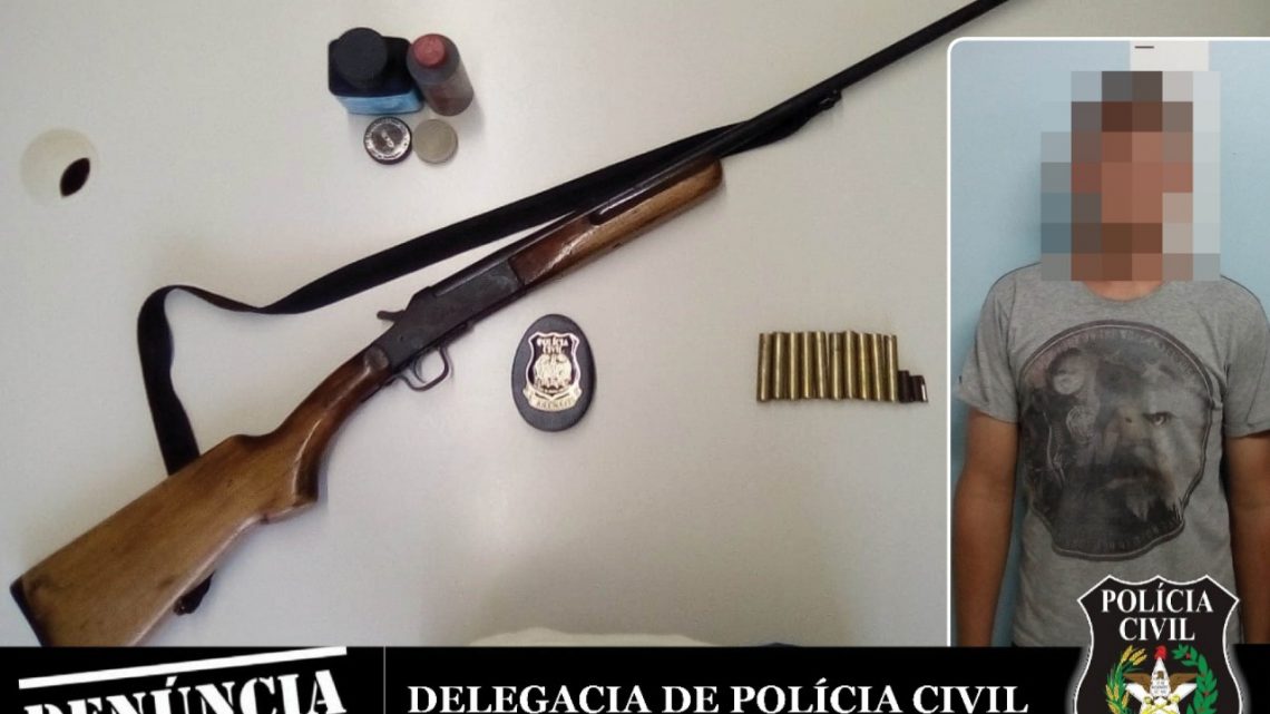 Polícia Civil de Palmitos prende jovem por posse irregular de arma de fogo