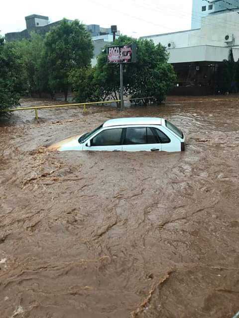 Xanxerê registra vários pontos de alagamentos devido fortes chuvas