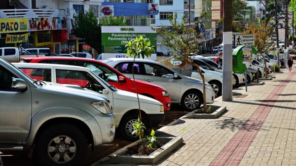 Justiça impede cobrança de R$ 10 de multa no estacionamento rotativo de São Miguel do Oeste