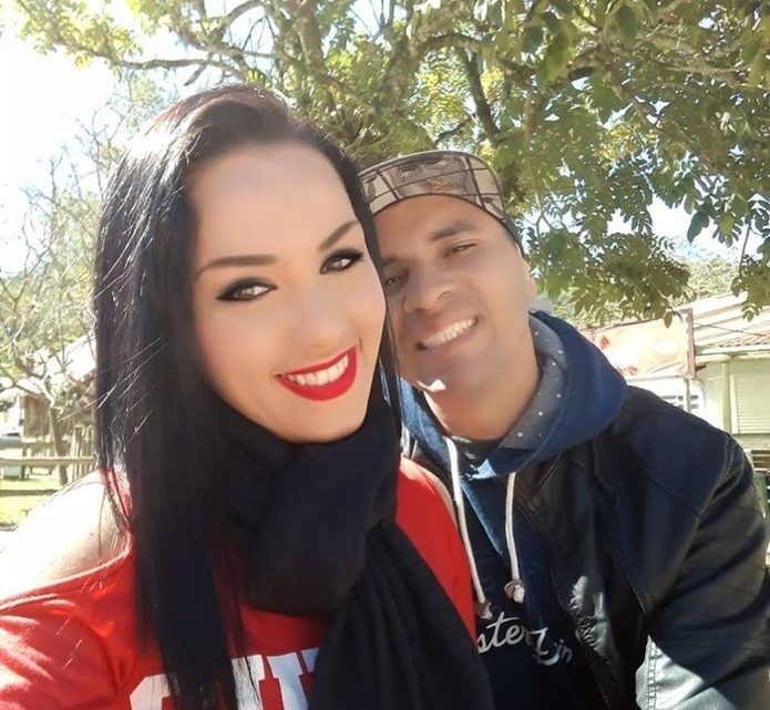 Mulher é morta pelo marido que morre atropelado por caminhão logo após