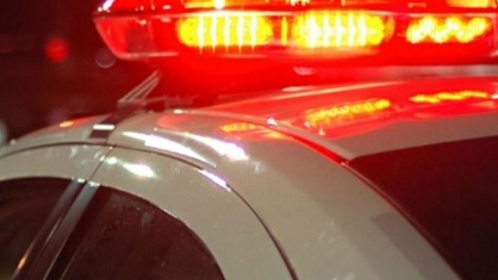 Homem armado com facão rouba três salgados e um refrigerante e acaba preso