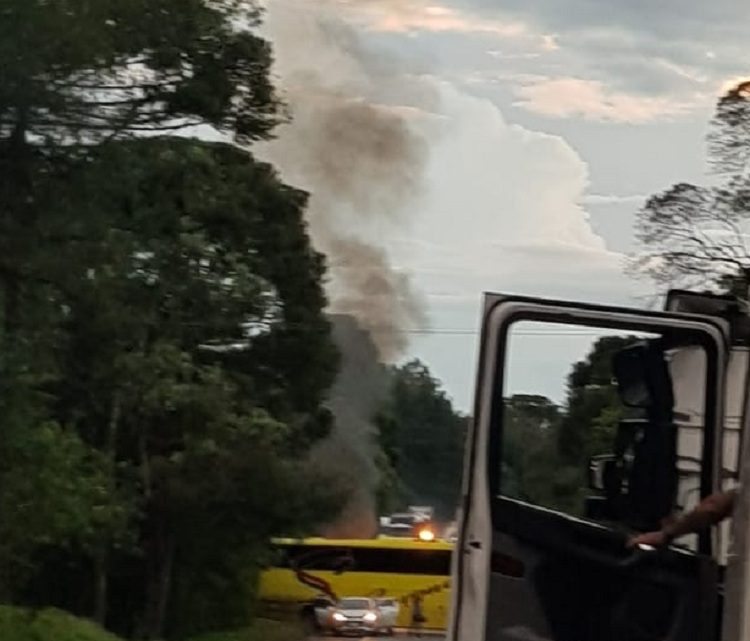 Ônibus com sacoleiros de Chapecó é assaltado no Paraná
