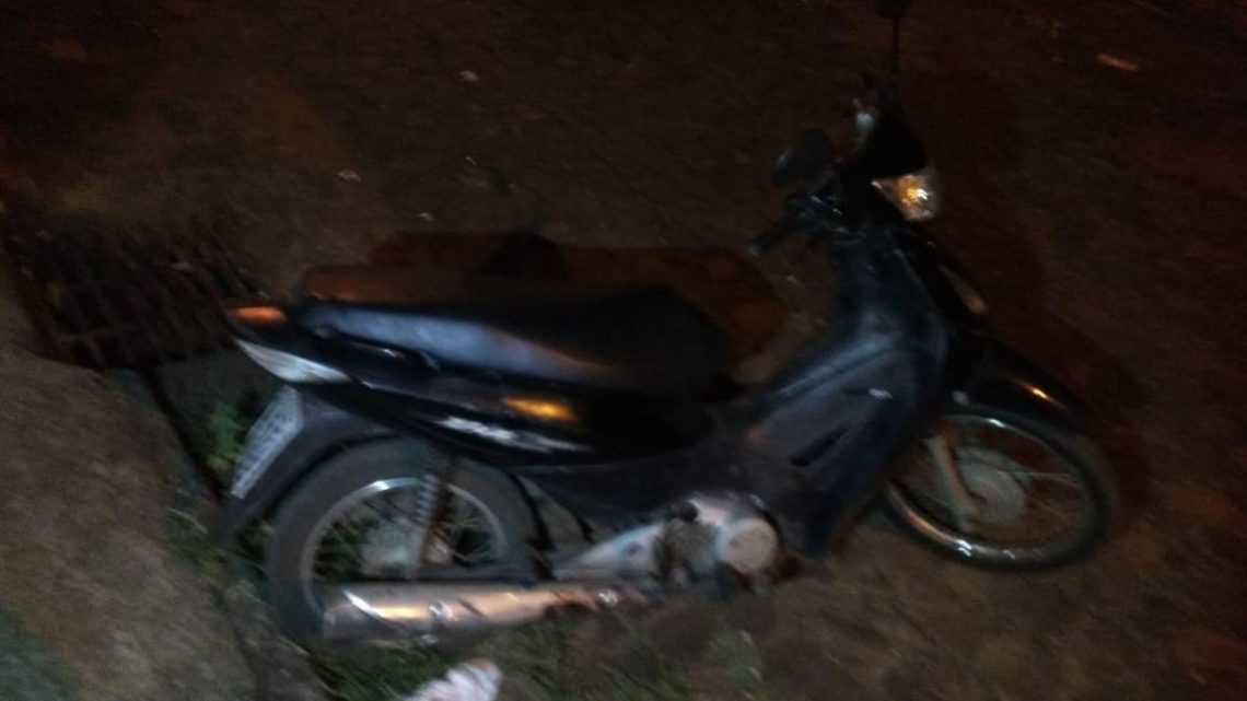 Motocicleta furtada é recuperada no bairro Efapi