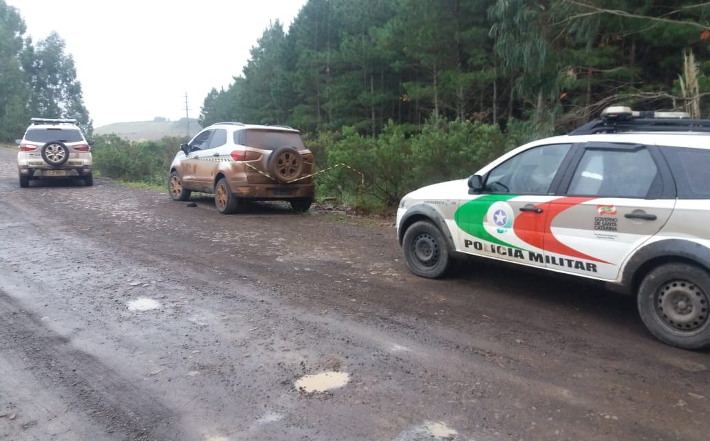 Camionete usada por quadrilha que roubou caixa eletrônico em Faxinal dos Guedes é encontrada