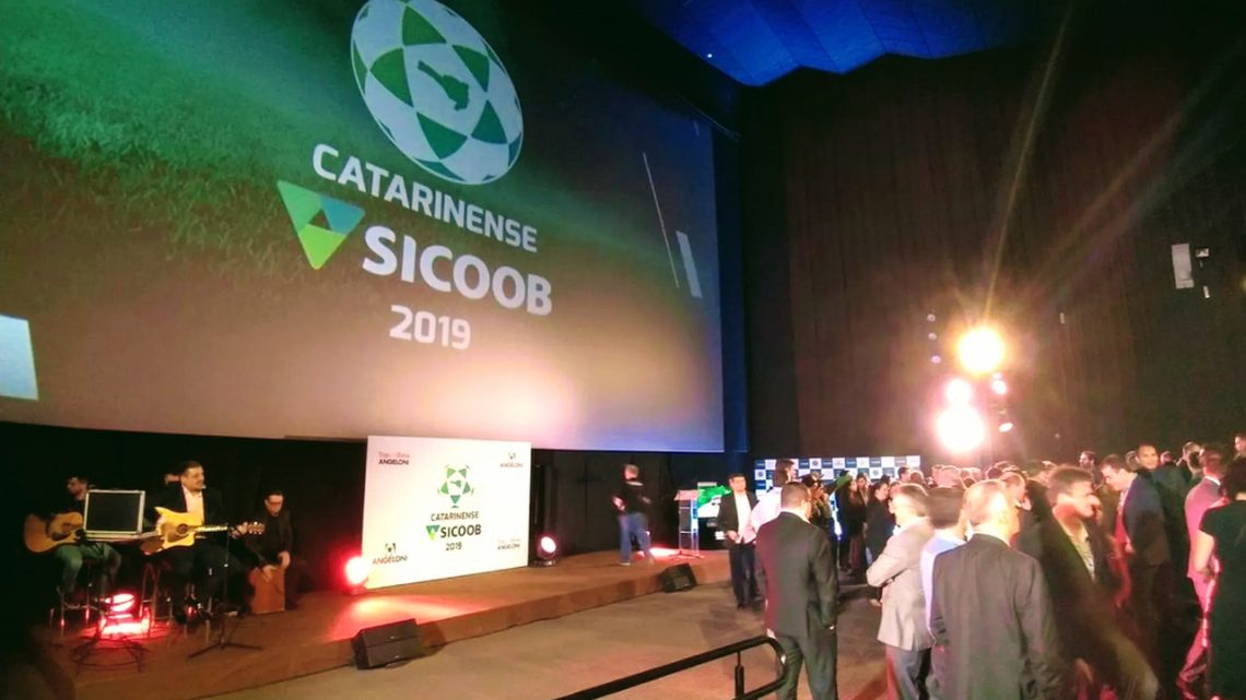 Prêmio “Melhores Catarinense 2019” é entregue – Árbitro da final foi eleito melhor do campeonato