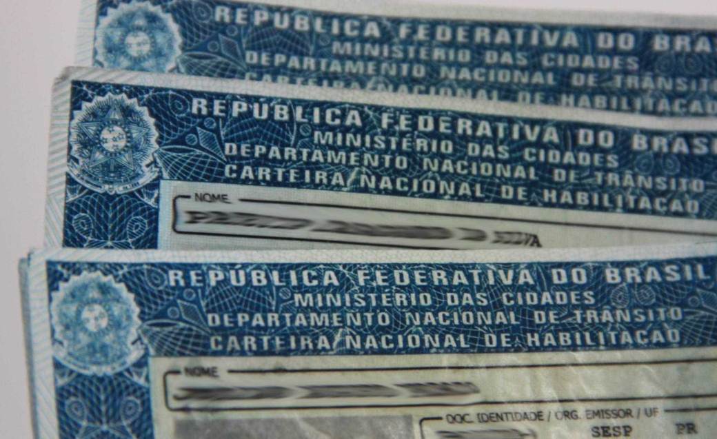 Bolsonaro confirma aumento de validade da carteira de motorista
