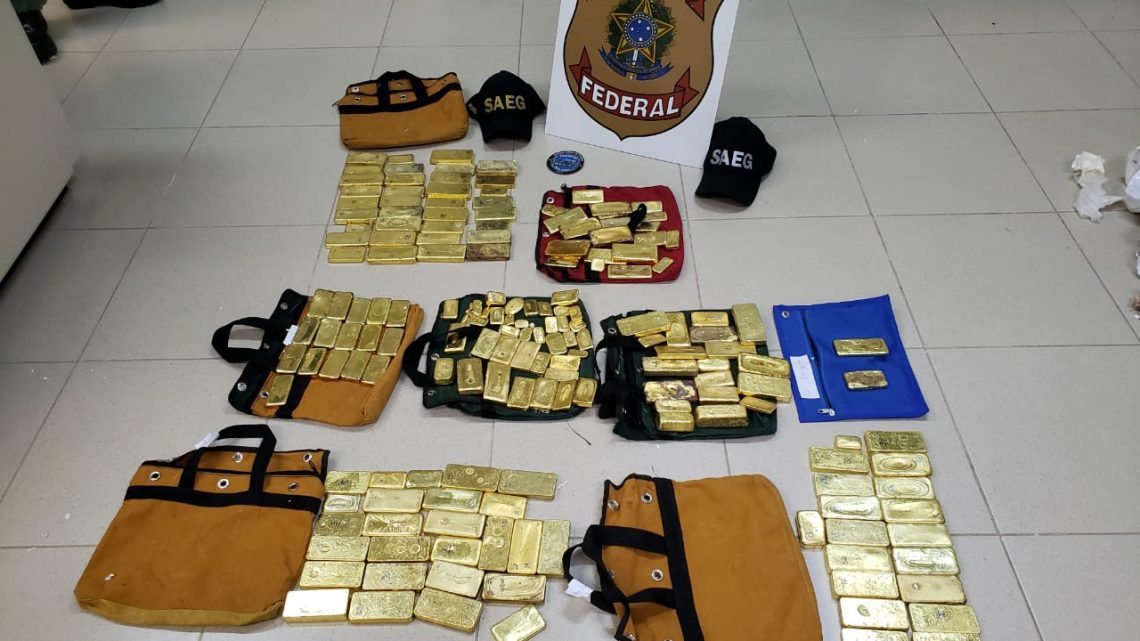 Polícia Federal apreende 111 quilos de ouro avaliados em 18 milhões de reais em aeroporto brasileiro
