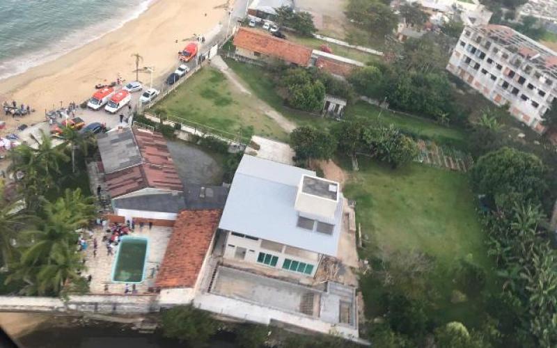 Duas crianças morrem afogadas em piscina de casa abandonada