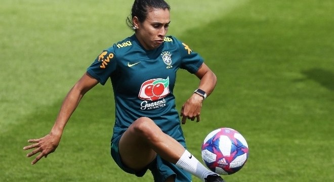 Brasil terá Marta recuperada e volta de Formiga para superar a França