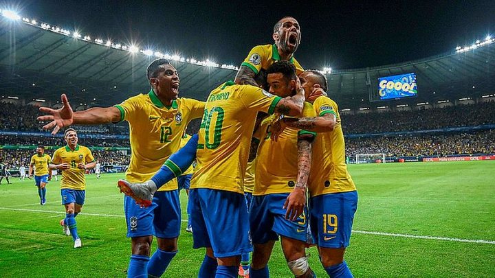 Brasil bate a Argentina, elimina o rival e vai à final da Copa América