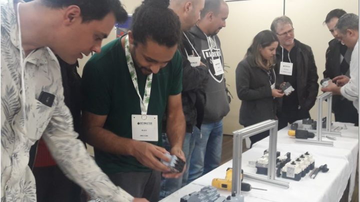 Workshop apresenta novas tendências em botões e conexões para a Indústria 4.0