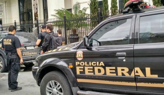 Operação mira R$ 70 milhões em bens de suspeitos de tráfico internacional nos portos de SC