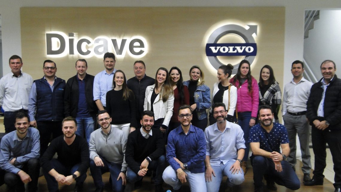 COMJOVEM promove visita técnica e reunião na Dicave Volvo