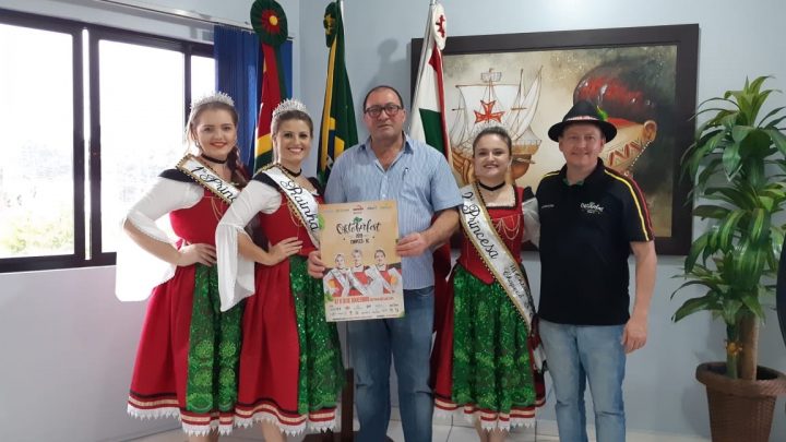 Comissão divulga Oktoberfest Chapecó na região