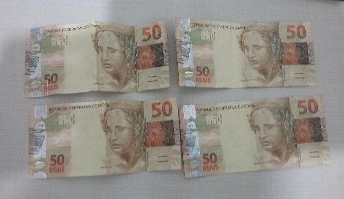 Golpe das notas falsas é aplicado em posto de combustível de Chapecó