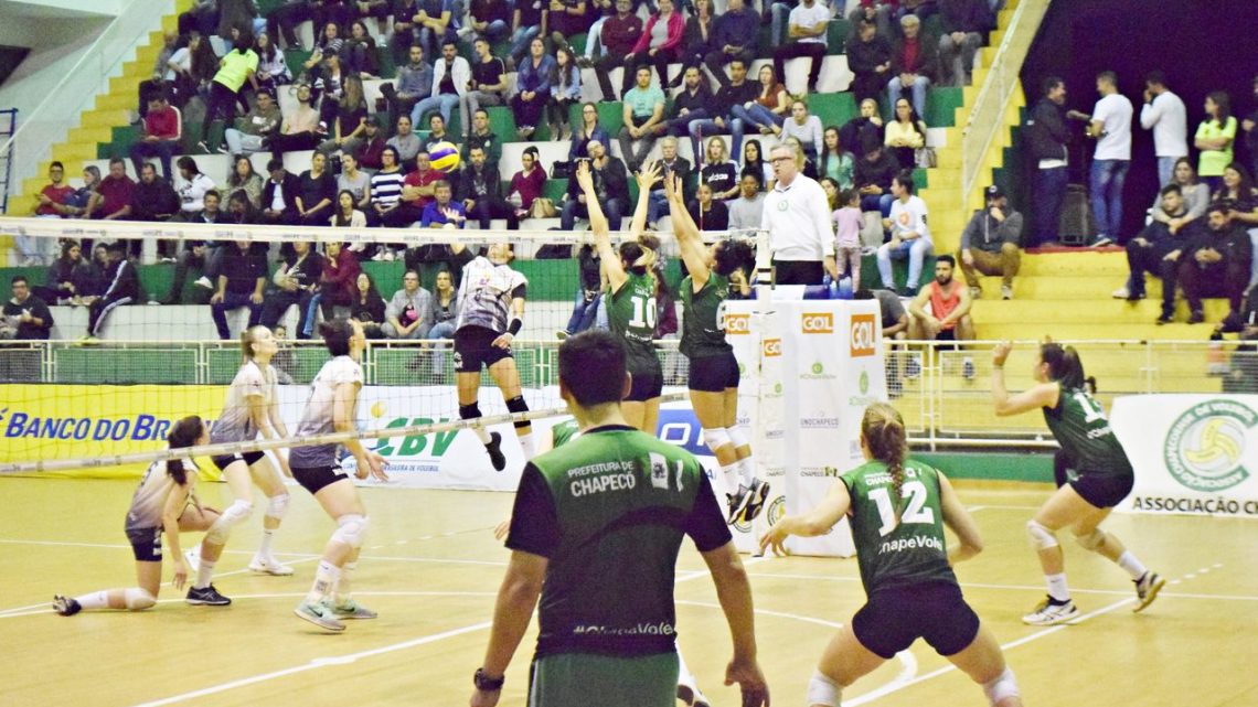 Chape Vôlei encerra chave em primeiro e conquista classificação para Superliga B