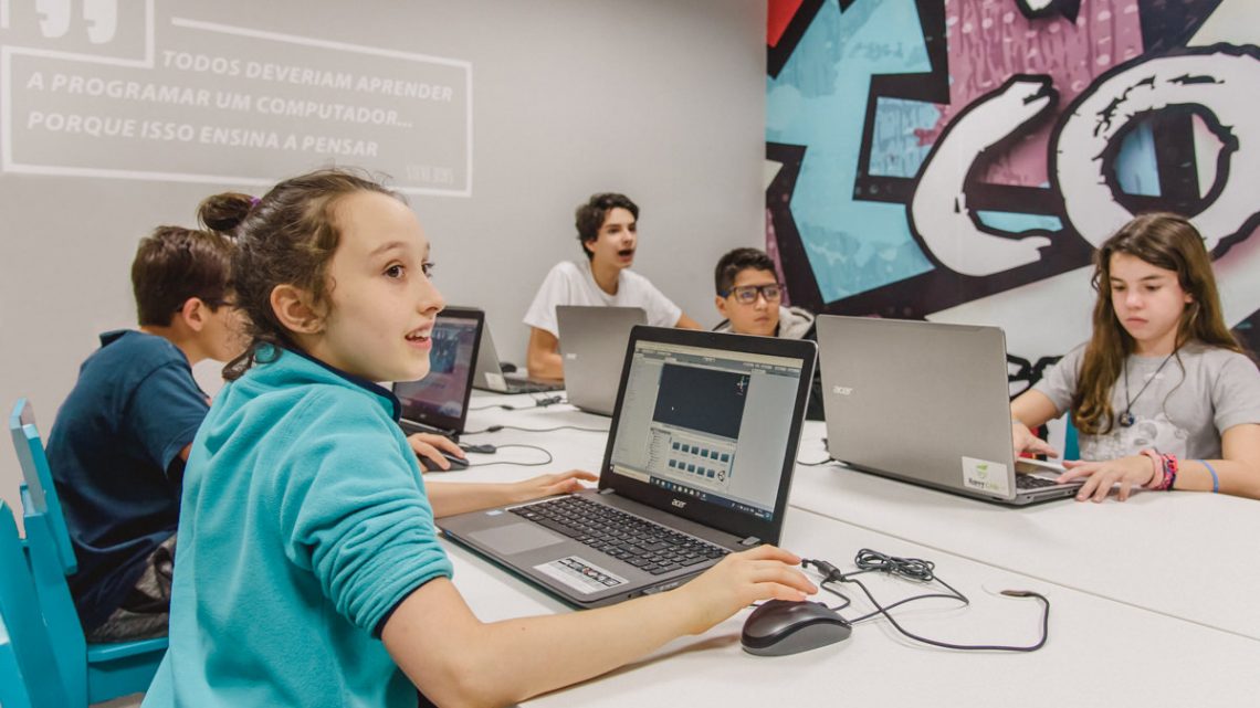 Happy Code inaugura em Chapecó escola de programação digital, maker e robótica