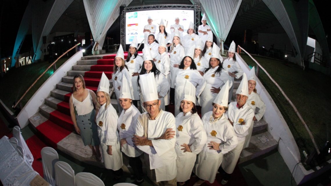 Formatura da primeira turma da Escola Técnica de Gastronomia Sérgio Miranda