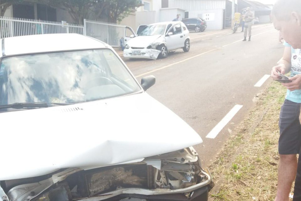 Acidente de trânsito deixa motorista ferido em Seara