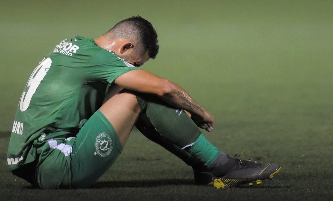 Acabou! Chapecoense perde em casa e é rebaixada pela primeira vez na Série A