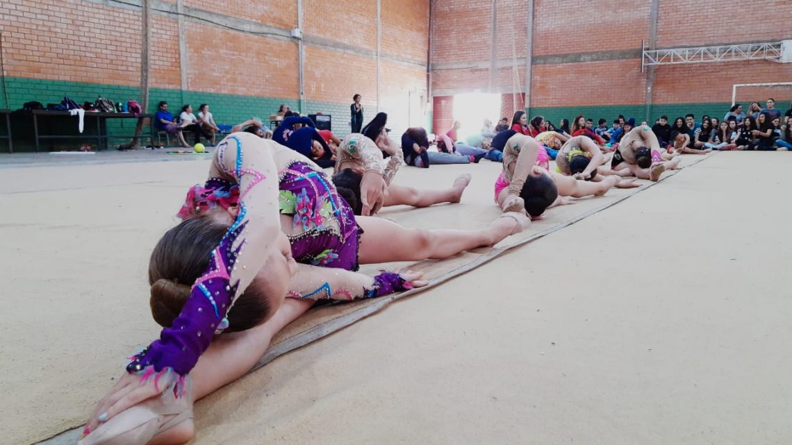 Associação de Ginástica Rítmica de Chapecó (Agirc) procura ginastas para 2020