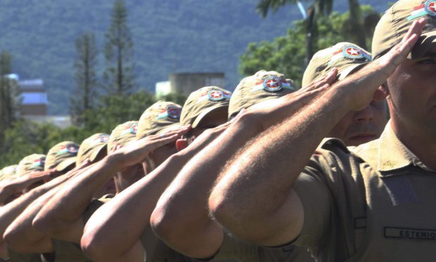 Governador confirma chamada de 500 soldados e 35 oficiais da Polícia Militar no início de janeiro