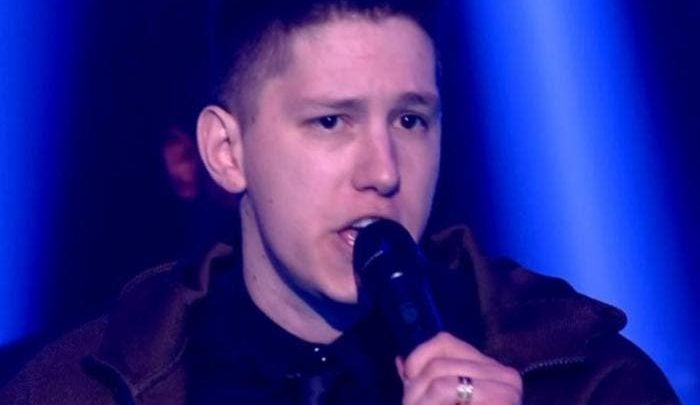 Jakson Follmann vence o reality show PopStar