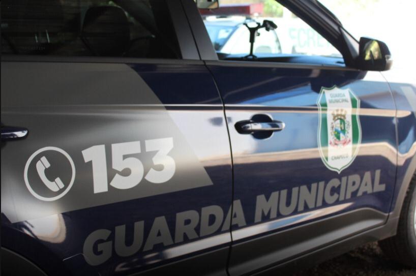 Guarda Municipal prende homem que estava de posse de veículo com registro de furto/roubo