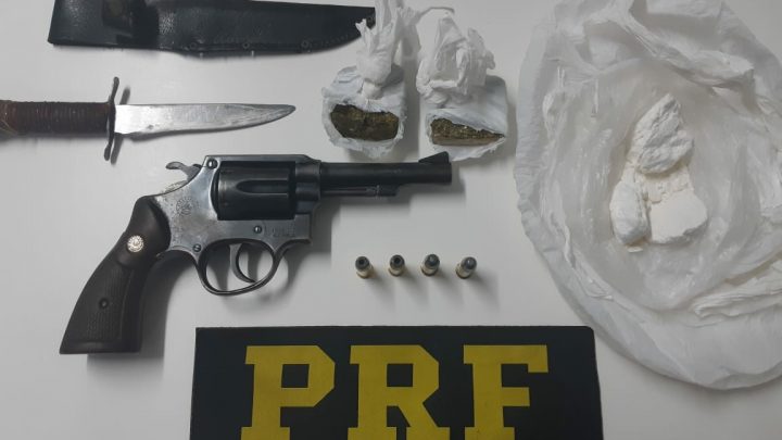 PRF encontra revólver municiado e pequena quantidade de cocaína e maconha na BR 282 em Xanxerê