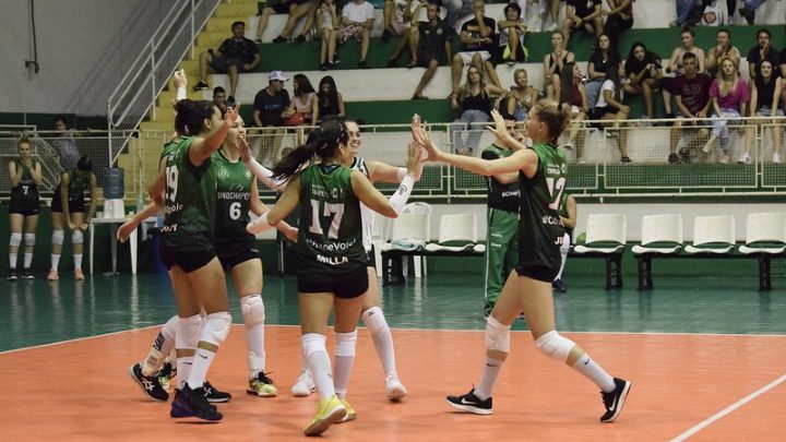 Chape vôlei joga em casa hoje