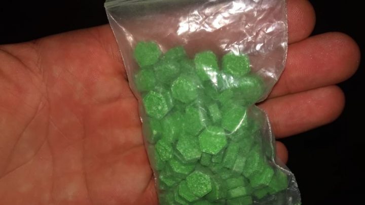 PM prende homem com quase 100 comprimidos de Ecstasy em Águas de Chapecó