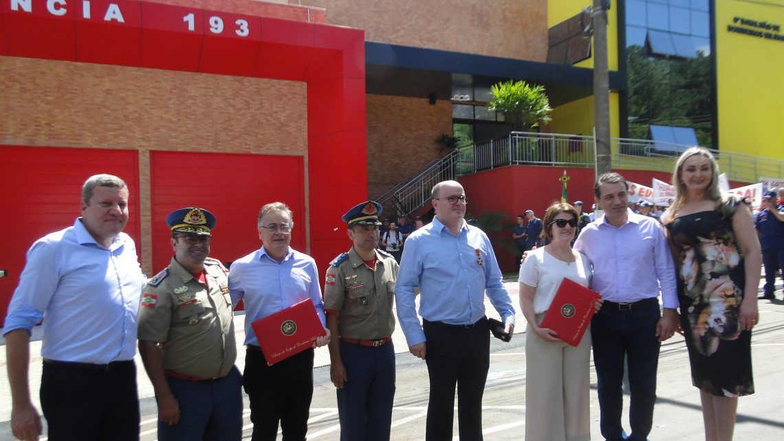 Corpo de Bombeiros Militar presta homenagem ao SITRAN e FETRANSLOG