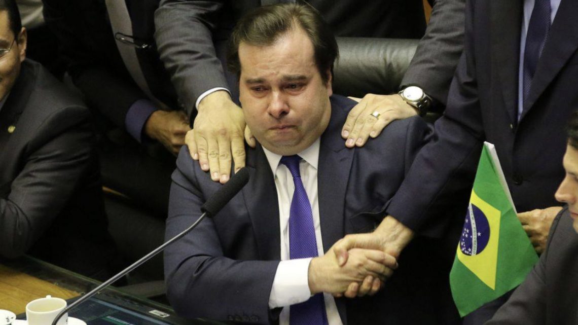 Rodrigo Maia tem resultado positivo em primeiro exame de coronavírus