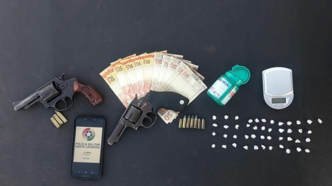 Cinco pessoas são detidas por tráfico de drogas em Chapecó
